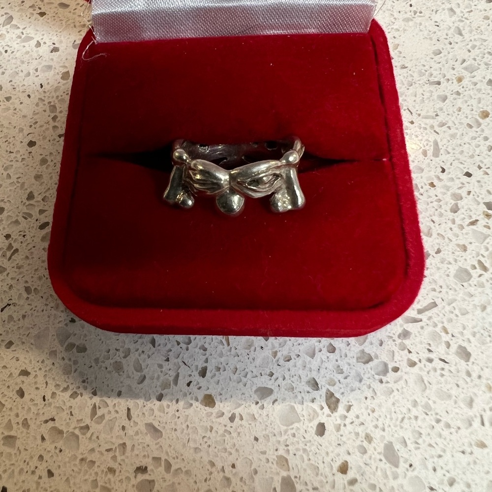 Sterling Silver signed Carnival Mask Band Ring Size 5